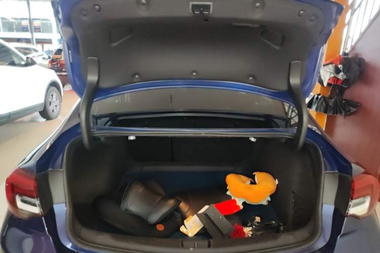 Used Buick Regal 2020 GS 28T Elite Model Trunk