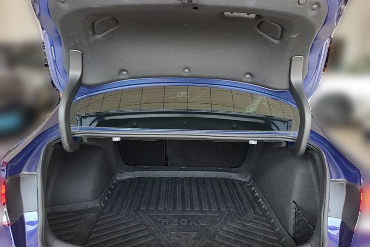 Used Buick Regal 2020 GS 28T Prestige Model Trunk