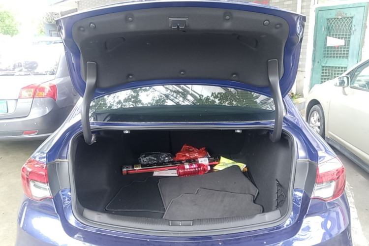Used Buick Regal 2020 GS 28T Elite Model Trunk