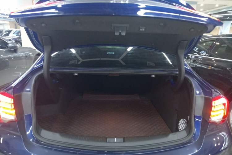 Used Buick Regal 2020 GS 28T Elite Model Trunk