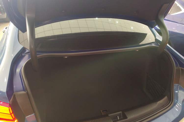 Used Buick Regal 2020 GS 28T Prestige Model Trunk
