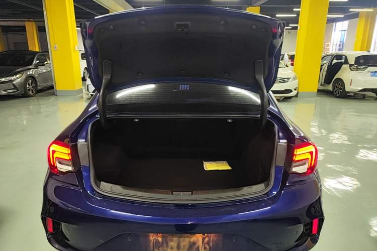 Used Buick Regal 2020 GS 28T Elite Model Trunk