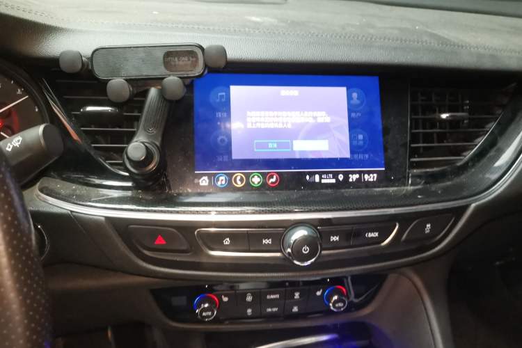 Used Buick Regal 2020 GS 28T Elite Model Audio And AC Panel