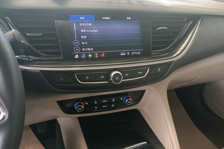 Used Buick Regal 2020 552T Elite Edition Audio And AC Panel