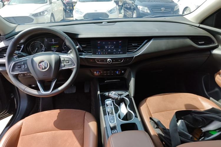 Used Buick Regal 2020 552T Luxury Version Center Console