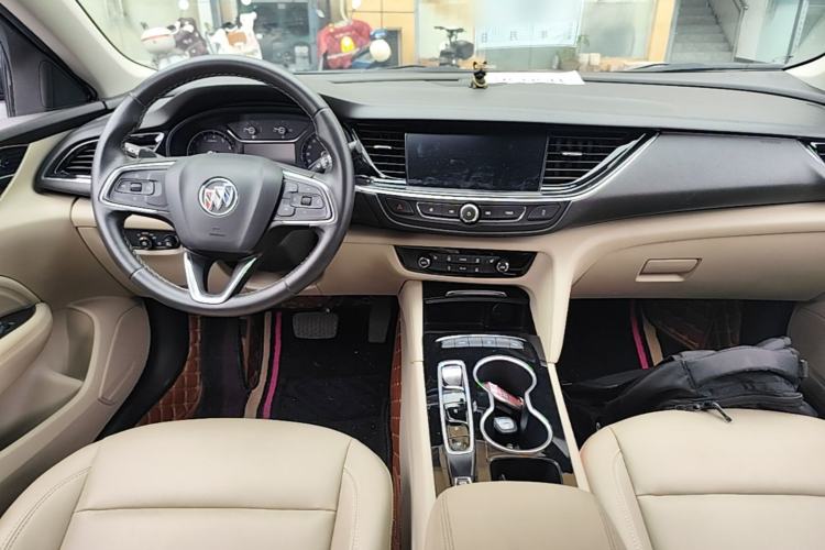 Used Buick Regal 2020 552T Elite Edition Center Console