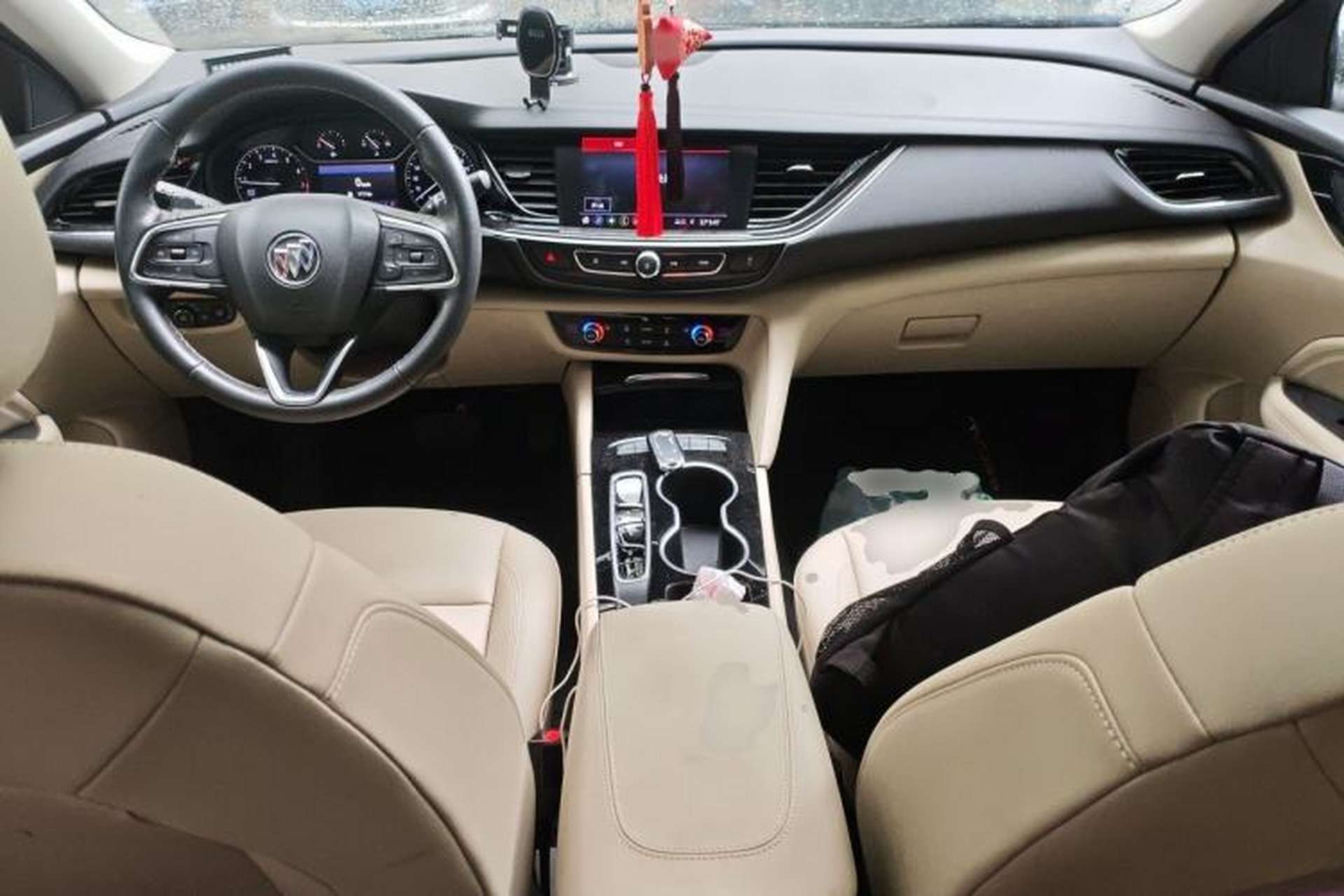Used Buick Regal 2020 552T Elite Edition Center Console