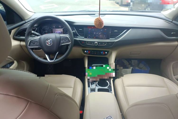 Used Buick Regal 2020 552T Elite Edition Center Console