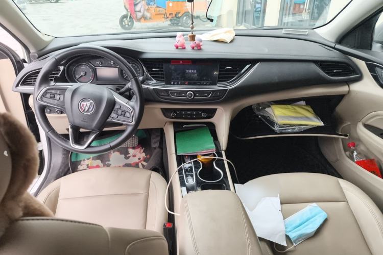 Used Buick Regal 2020 552T Elite Edition Center Console