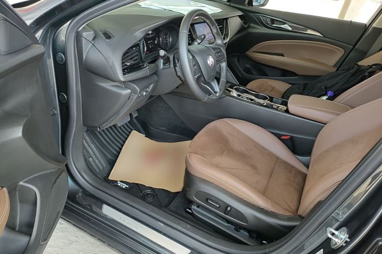 Used Buick Regal 2020 552T Luxury Version Driver Seat