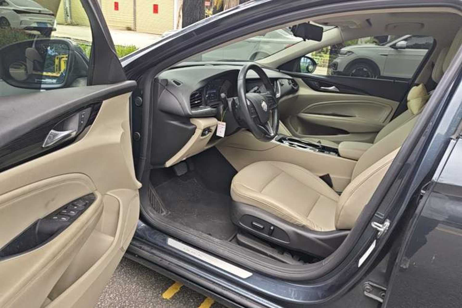 Used Buick Regal 2020 552T Elite Edition Driver Seat