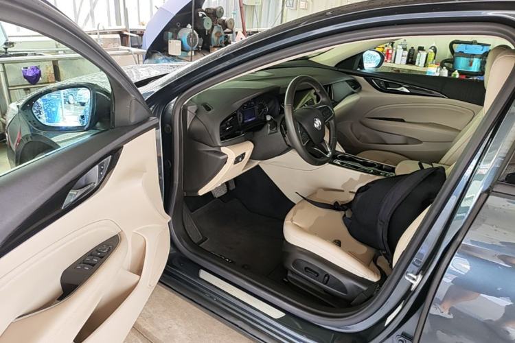 Used Buick Regal 2020 552T Elite Edition Driver Seat