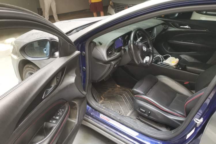 Used Buick Regal 2020 GS 28T Elite Model Driver Seat