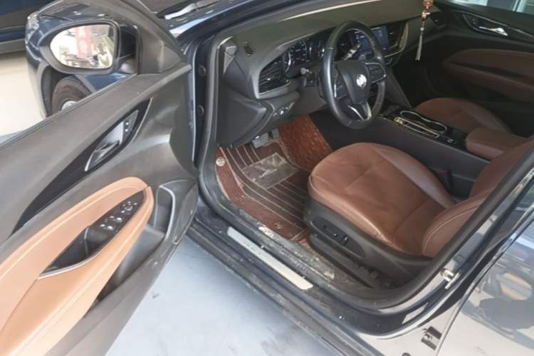 Used Buick Regal 2020 552T Luxury Version Driver Seat