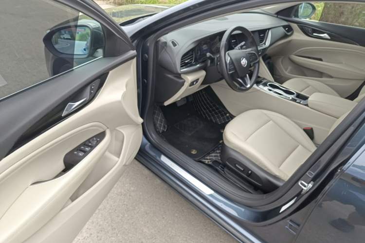 Used Buick Regal 2020 552T Elite Edition Driver Seat