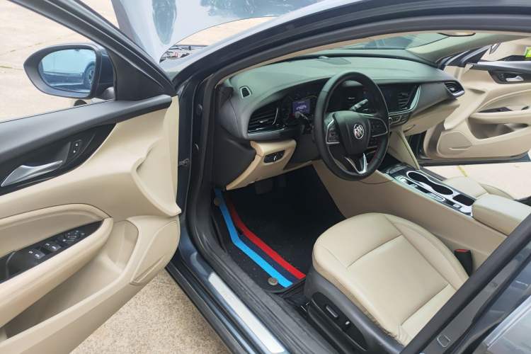 Used Buick Regal 2020 552T Elite Edition Driver Seat