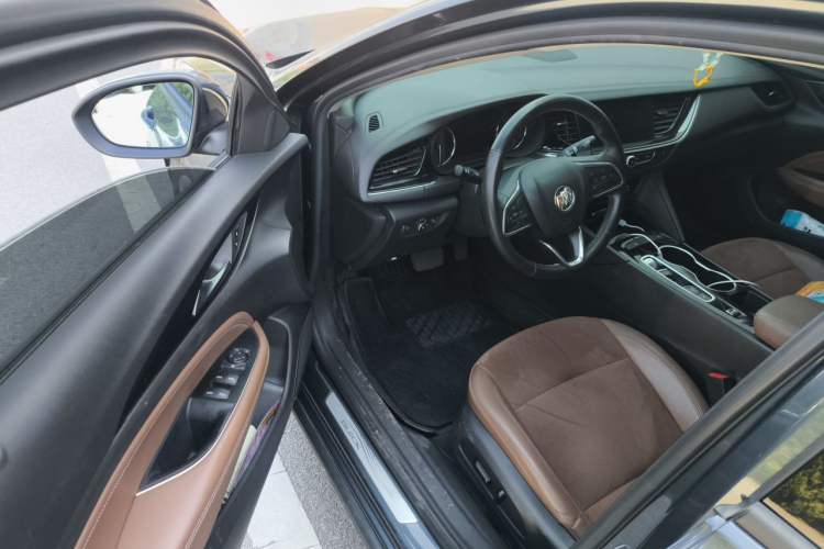Used Buick Regal 2020 552T Luxury Version Driver Seat