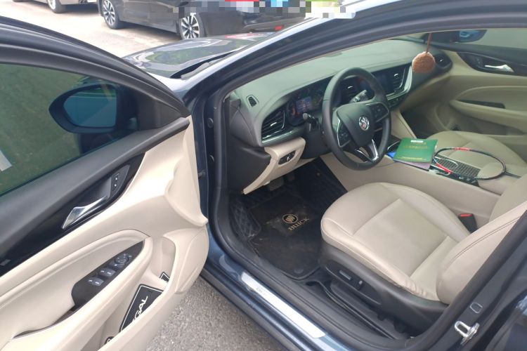 Used Buick Regal 2020 552T Elite Edition Driver Seat