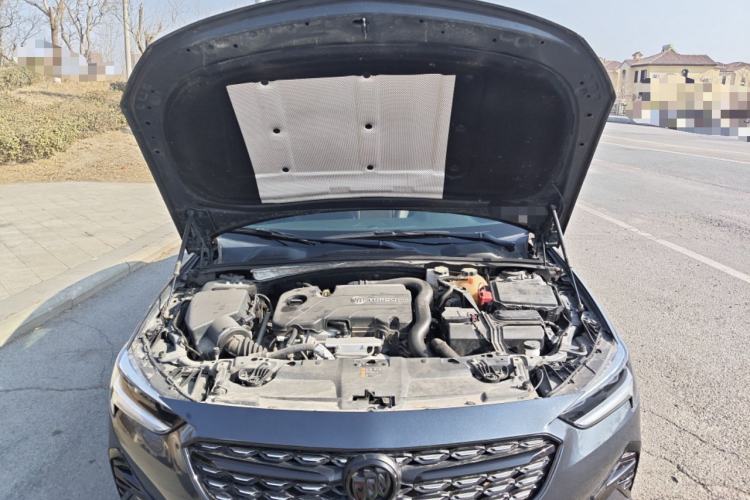 Used Buick Regal 2020 552T Luxury Version Engine Bay