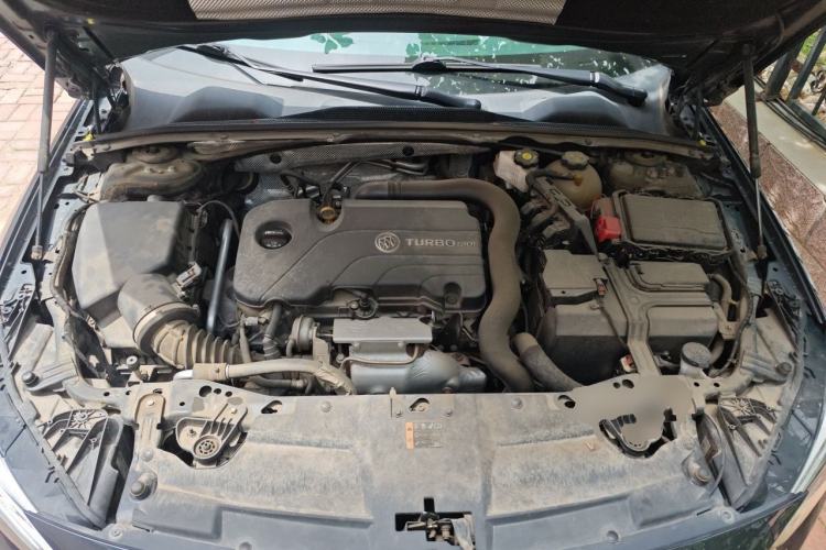 Used Buick Regal 2020 552T Elite Edition Engine Bay