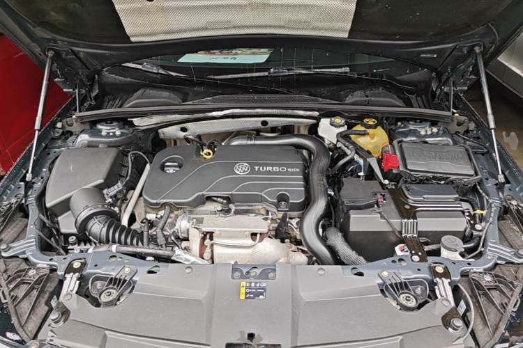 Used Buick Regal 2020 552T Elite Edition Engine Bay