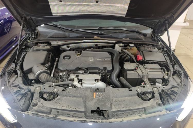 Used Buick Regal 2020 552T Luxury Version Engine Bay