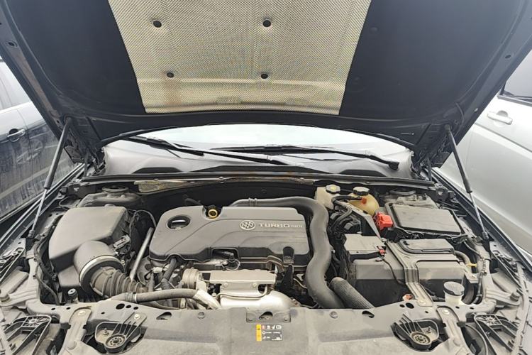 Used Buick Regal 2020 552T Elite Edition Engine Bay