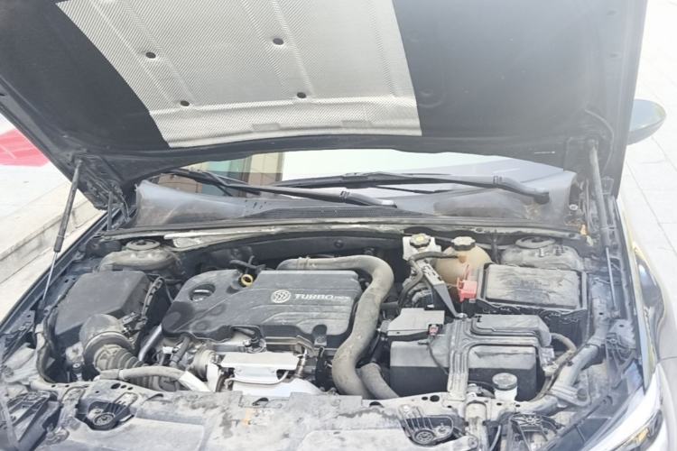 Used Buick Regal 2020 552T Elite Edition Engine Bay
