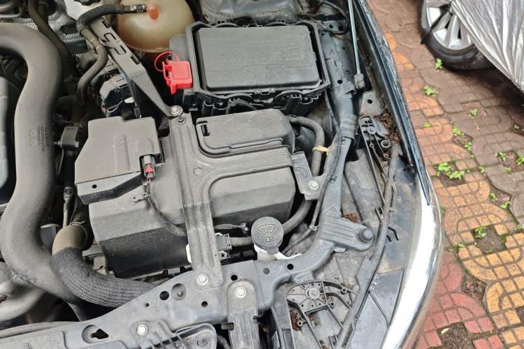 Used Buick Regal 2020 552T Elite Edition Engine Bay Left