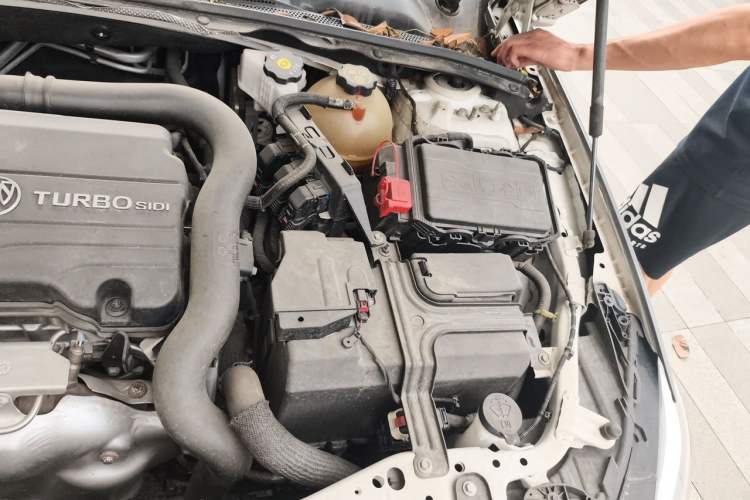 Used Buick Regal 2020 552T Elite Edition Engine Bay Left
