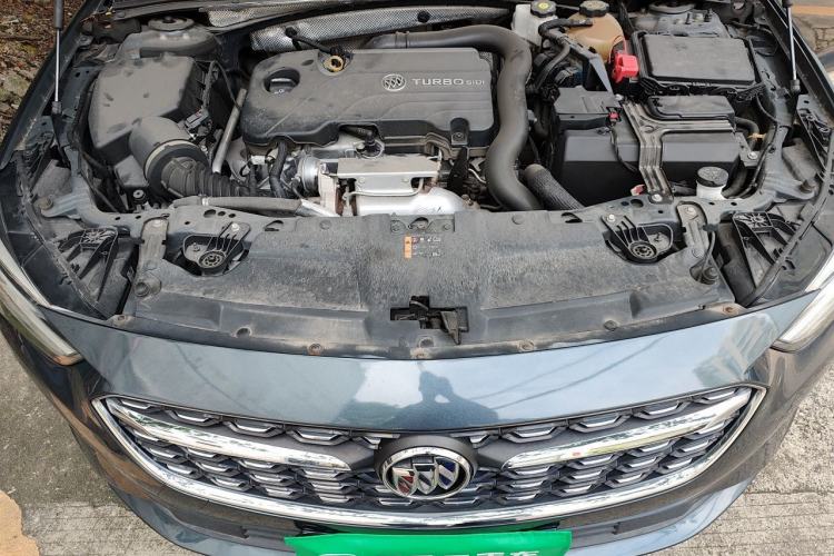 Used Buick Regal 2020 552T Elite Edition Engine Bay