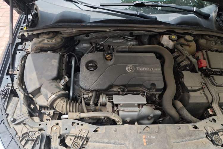 Used Buick Regal 2020 552T Elite Edition Engine Bay Right