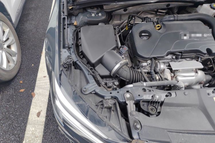 Used Buick Regal 2020 552T Elite Edition Engine Bay Right