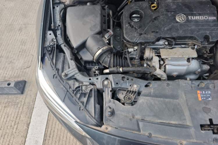 Used Buick Regal 2020 552T Elite Edition Engine Bay Right