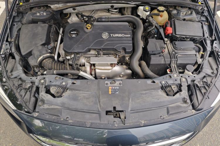 Used Buick Regal 2020 552T Elite Edition Engine Bay