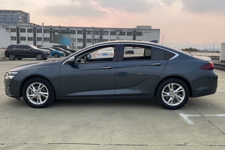 Used Buick Regal 2020 552T Luxury Version Exterior 1