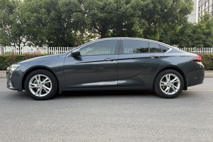 Used Buick Regal 2020 552T Elite Edition Exterior 4