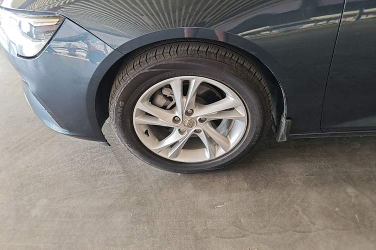 Used Buick Regal 2020 552T Elite Edition Exterior 4