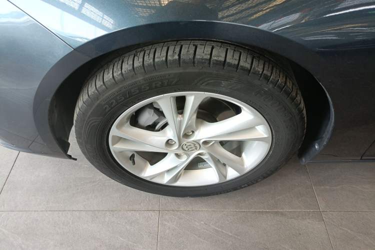 Used Buick Regal 2020 552T Elite Edition Exterior 4