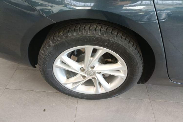Used Buick Regal 2020 552T Elite Edition Exterior 5