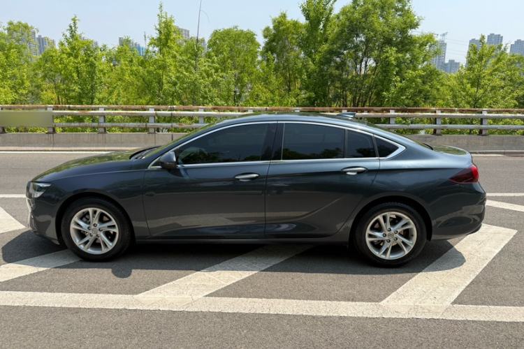 Used Buick Regal 2020 552T Luxury Version Exterior 6