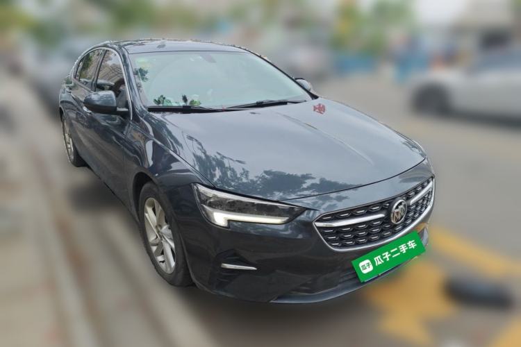 Used Buick Regal 2020 552T Luxury Version Front Right 45 Deg
