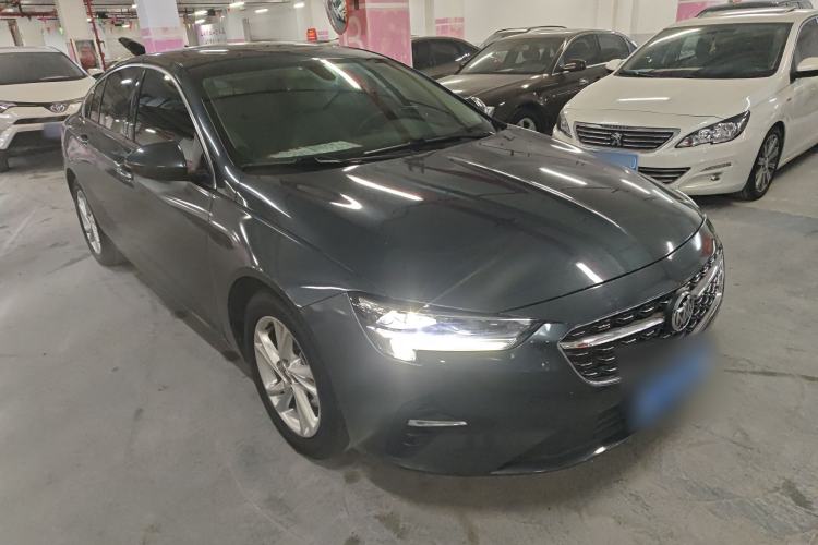 Used Buick Regal 2020 552T Elite Edition Front Right 45 Deg