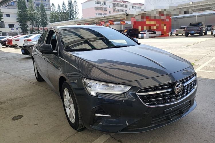 Used Buick Regal 2020 552T Luxury Version Front Right 45 Deg