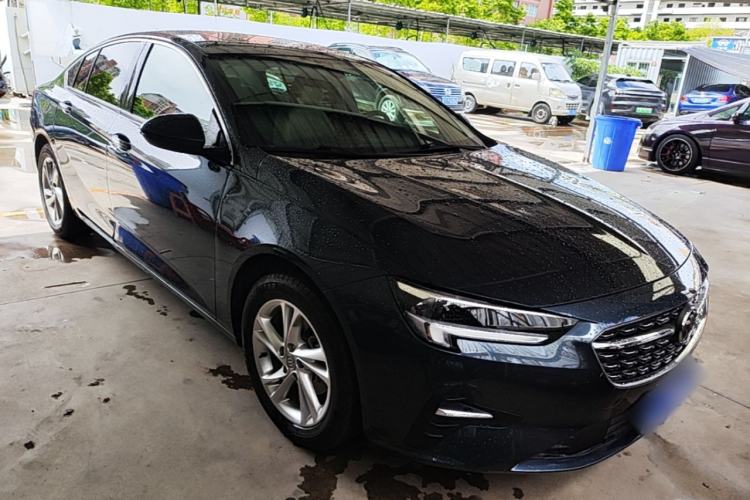 Used Buick Regal 2020 552T Elite Edition Front Right 45 Deg