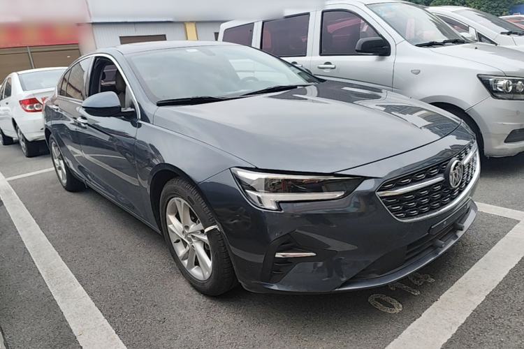 Used Buick Regal 2020 552T Elite Edition Front Right 45 Deg