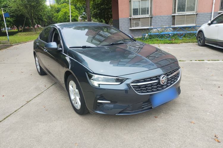 Used Buick Regal 2020 552T Elite Edition Front Right 45 Deg