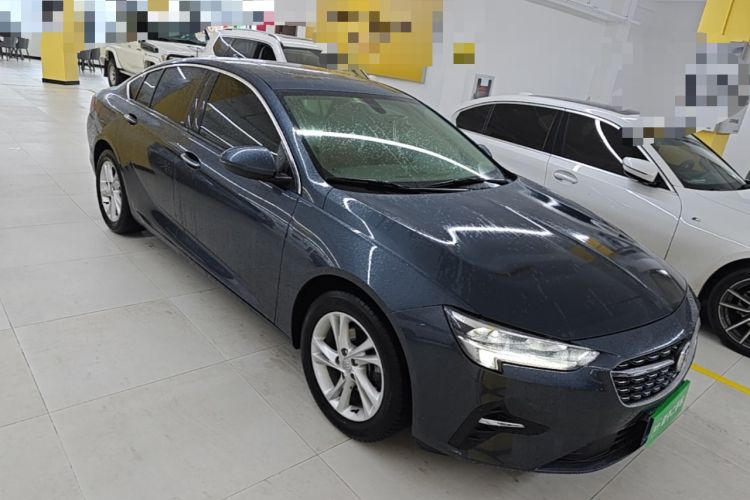 Used Buick Regal 2020 552T Luxury Version Front Right 45 Deg