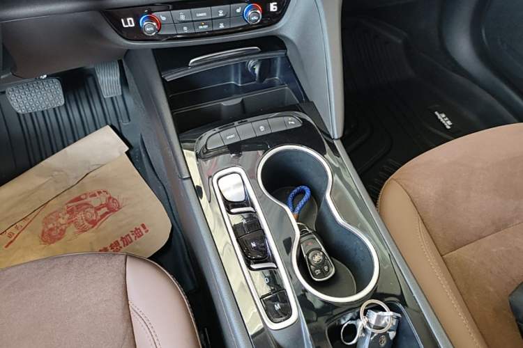 Used Buick Regal 2020 552T Luxury Version Gear Lever
