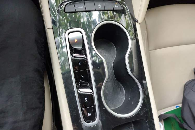 Used Buick Regal 2020 552T Elite Edition Gear Lever